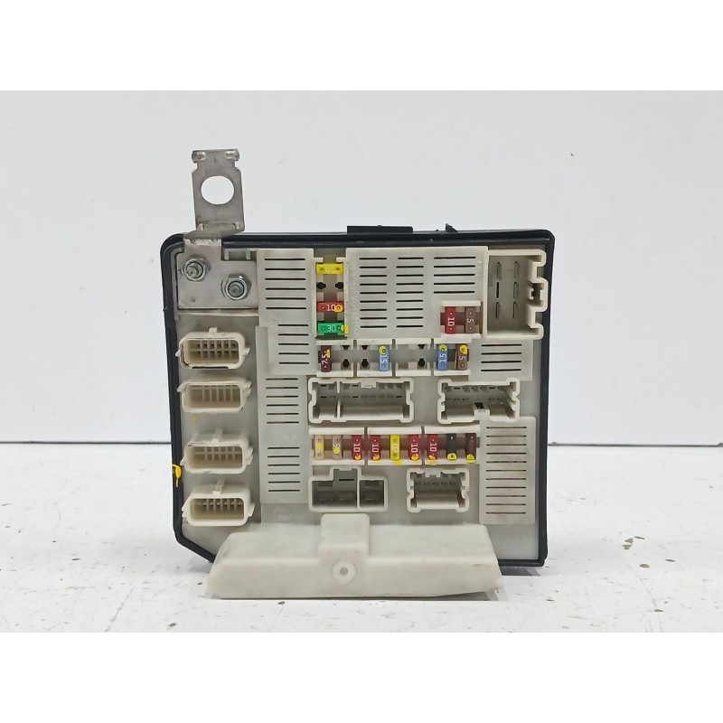 Recambio de caja reles / fusibles para renault scénic ii (jm0/1_) 1.5 dci (jm1e, jm16) referencia OEM IAM 8200481866  
