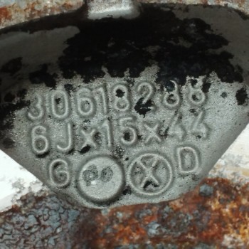 Recambio de llanta para volvo s40 berlina 1.8 cat (1834 cm3) referencia OEM IAM 30618288 6JX15X44 