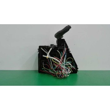Recambio de caja reles / fusibles para subaru xv (gt) 2.0 i awd (gt7) referencia OEM IAM MB008901B  