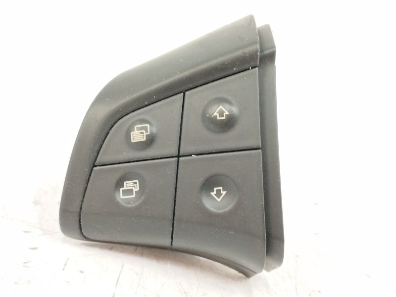 Recambio de mando volante para mercedes-benz clase b (w245) 2.0 cdi cat referencia OEM IAM A1698207810 IZQUIERDA 