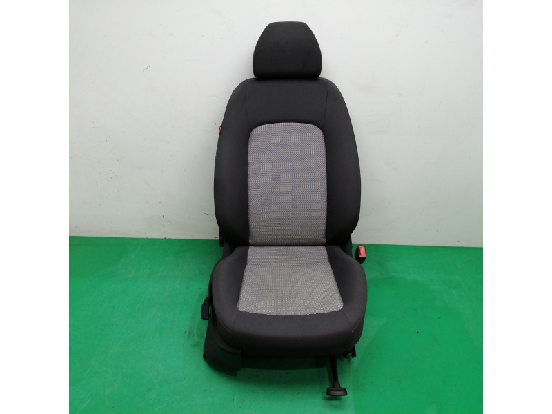 Recambio de asiento delantero derecho para seat ibiza (6j5) 1.6 tdi referencia OEM IAM Recambio de asiento delantero derecho para seat ibiza (6j5) 1.6 tdi referencia OEM IAM