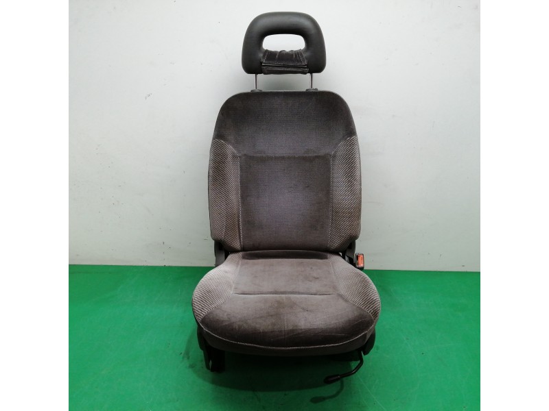 Recambio de asiento delantero derecho para nissan terrano/terrano.ii (r20) 2.7 turbodiesel referencia OEM IAM   