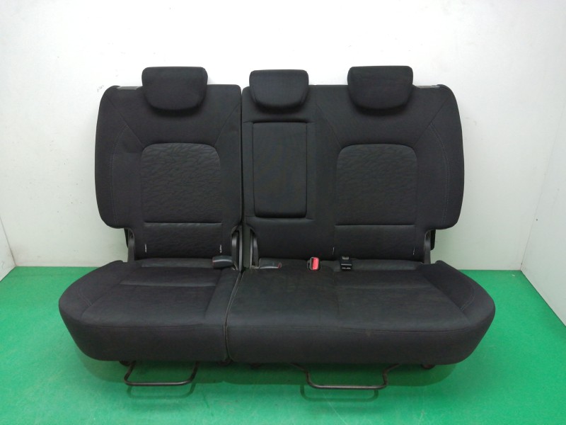 Recambio de asientos traseros para hyundai ix20 1.4 cat referencia OEM IAM Recambio de asientos traseros para hyundai ix20 1.4 cat referencia OEM IAM