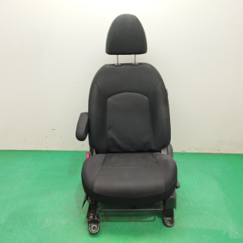 ASIENTO DELANTERO IZQUIERDO 
