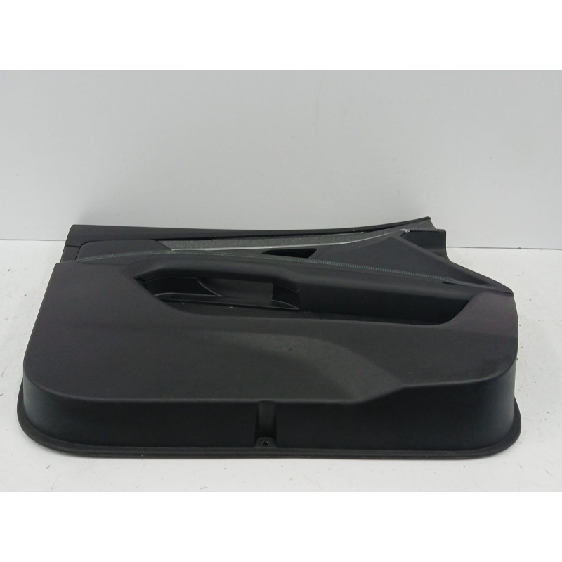 GUARNECIDO PUERTA DELANTERA IZQUIERDA