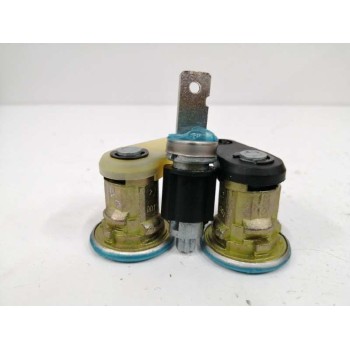 Recambio de juego bombines para dacia logan laureate referencia OEM IAM FX0202066  