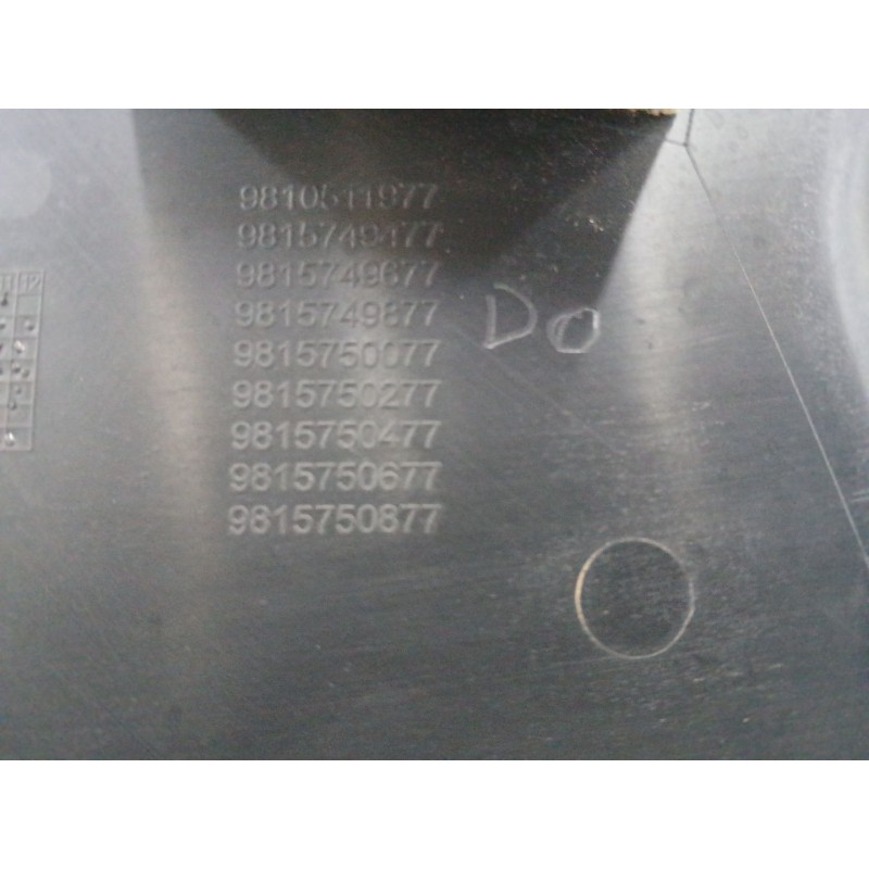 GUARNECIDO PUERTA DELANTERA IZQUIERDA