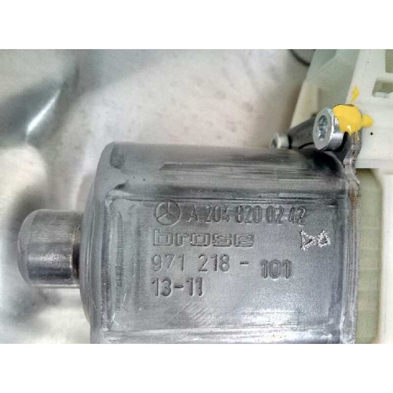 ELEVALUNAS DELANTERO IZQUIERDO A2048200242