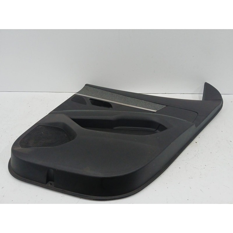 GUARNECIDO PUERTA TRASERA DERECHA