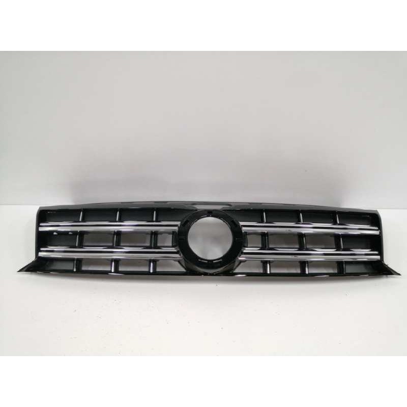 Recambio de rejilla delantera para volkswagen amarok comfortline doublecab 4motion referencia OEM IAM 2H6853651B  
