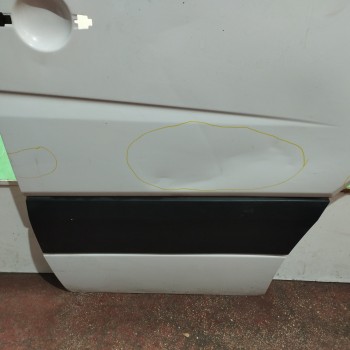 Recambio de puerta delantera derecha para mercedes-benz sprinterii caja cerrada (desde 01.06) 2.1 cdi referencia OEM IAM  NECESI