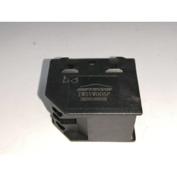 Recambio de mando elevalunas delantero derecho para volkswagen golf iv berlina (1j1) conceptline 4motion referencia OEM IAM 3B09