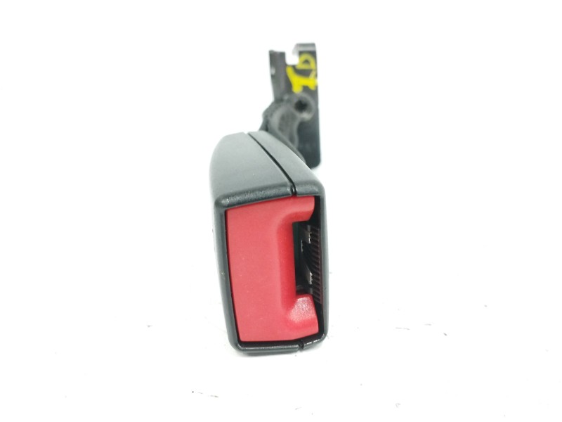 Recambio de enganche cinturon derecho para lancia ypsilon (402) 1.3 jtd 16v referencia OEM IAM 735584394 TRASERO Recambio de enganche cinturon derecho para lancia ypsilon (402) 1.3 jtd 16v referencia OEM IAM 735584394 TRASERO