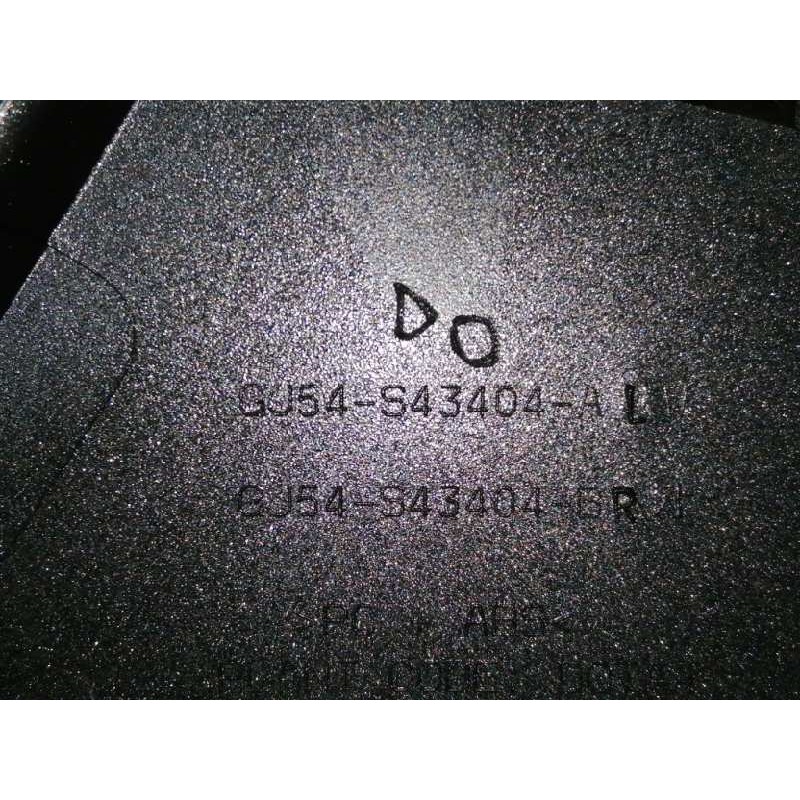 MOLDURA TRASERA PORTON VERDE OSCURO