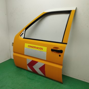 Recambio de puerta delantera izquierda para nissan terrano/terrano.ii (r20) 2.7 turbodiesel referencia OEM IAM  OBSERVAR FOTOS 
