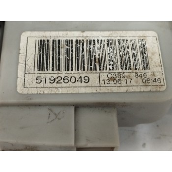 Recambio de cerradura puerta delantera izquierda para lancia ypsilon (402) 1.3 jtd 16v referencia OEM IAM 51926049  