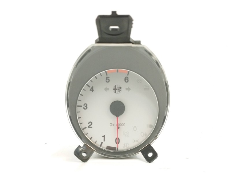 Recambio de cuadro instrumentos para alfa romeo 156 1.9 jtd cat referencia OEM IAM 156034468 CUENTAREVOLUCIONES 