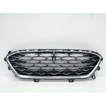 Recambio de rejilla delantera para ford kuga (cbs) referencia OEM IAM LV4B8150D CROMADO 