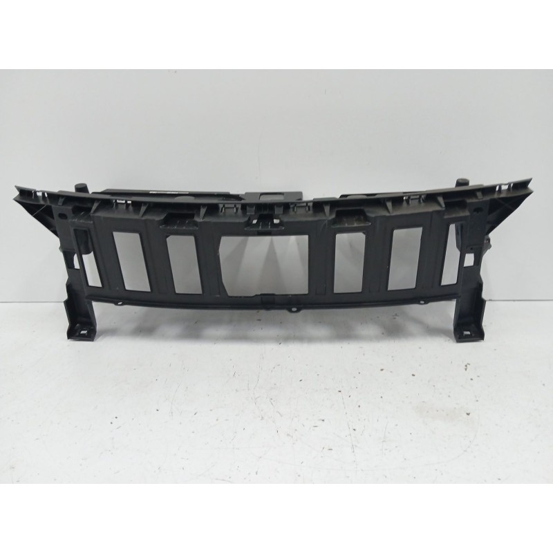 Recambio de travesaño superior para peugeot 3008 ii suv (mc_, mr_, mj_, m4_) hybrid referencia OEM IAM 9810634677  