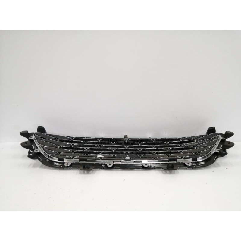 REJILLA DELANTERA CROMADO