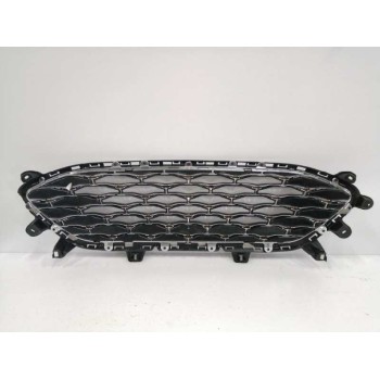 Recambio de rejilla delantera para ford kuga (cbs) referencia OEM IAM LV4B8150D CROMADO 