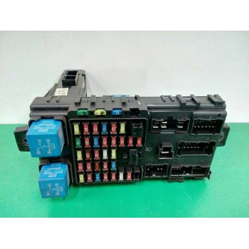 Recambio de caja reles / fusibles para hyundai santa fe (sm) 2.0 crdi vgt comfort referencia OEM IAM 9118826105 9540026511 