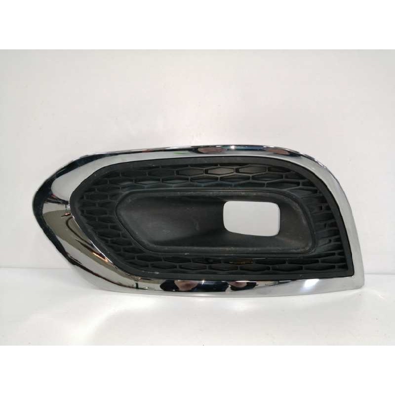Recambio de rejilla paragolpes izquierda para renault kadjar referencia OEM IAM 261A30096R  