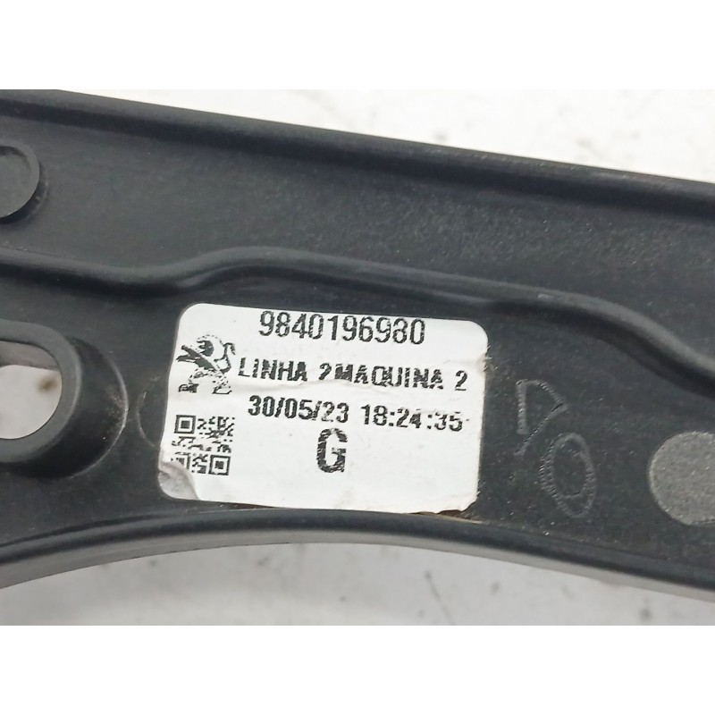 ELEVALUNAS DELANTERO IZQUIERDO 0130824403