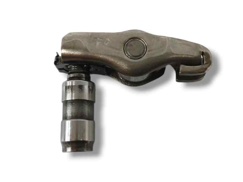 Recambio de balancin para jeep renegade 1.6 m-jet cat referencia OEM IAM Recambio de balancin para jeep renegade 1.6 m-jet cat referencia OEM IAM