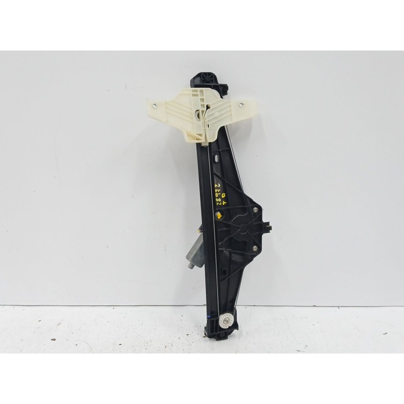 ELEVALUNAS TRASERO DERECHO 9837784680