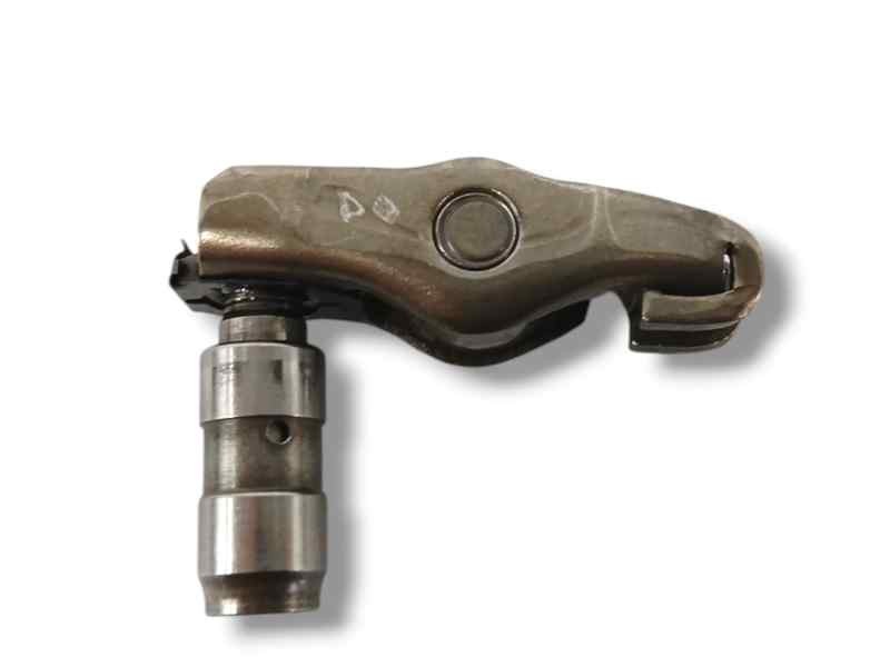Recambio de balancin para jeep renegade 1.6 m-jet cat referencia OEM IAM Recambio de balancin para jeep renegade 1.6 m-jet cat referencia OEM IAM
