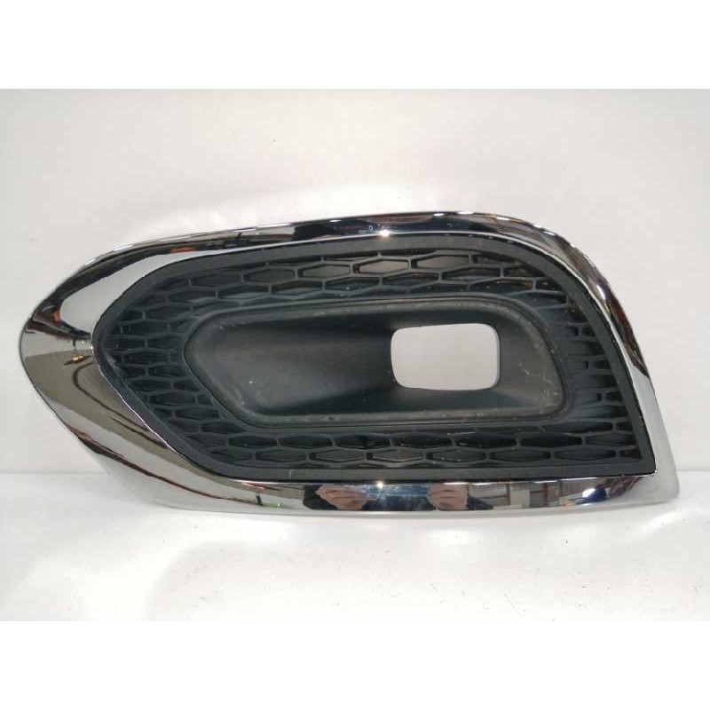 Recambio de rejilla paragolpes izquierda para renault kadjar referencia OEM IAM 261A30096R  