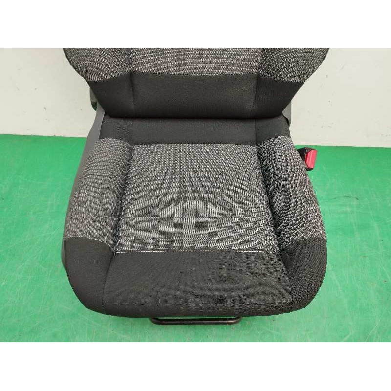 ASIENTO DELANTERO DERECHO