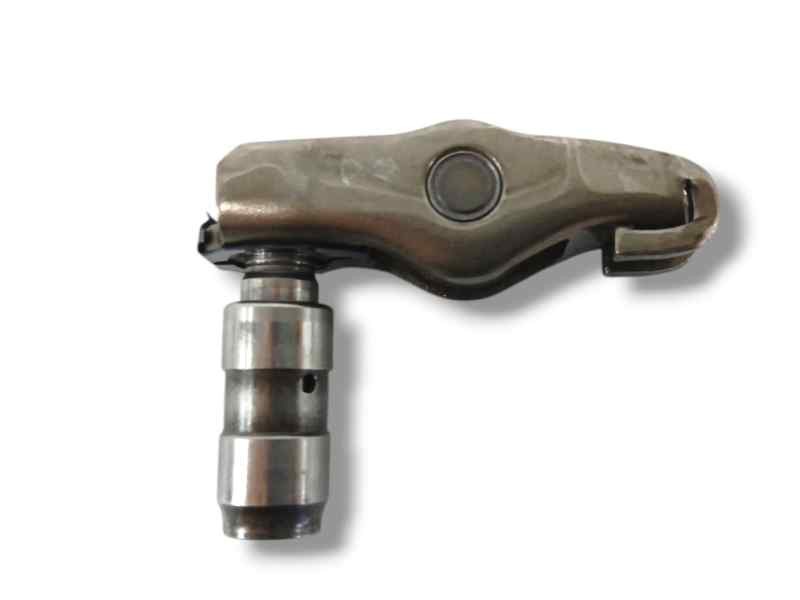 Recambio de balancin para jeep renegade 1.6 m-jet cat referencia OEM IAM Recambio de balancin para jeep renegade 1.6 m-jet cat referencia OEM IAM