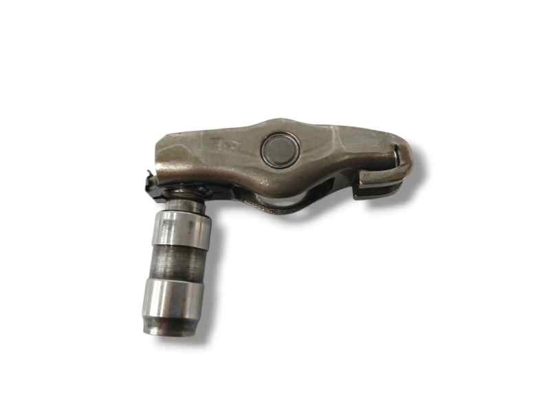 Recambio de balancin para jeep renegade 1.6 m-jet cat referencia OEM IAM Recambio de balancin para jeep renegade 1.6 m-jet cat referencia OEM IAM