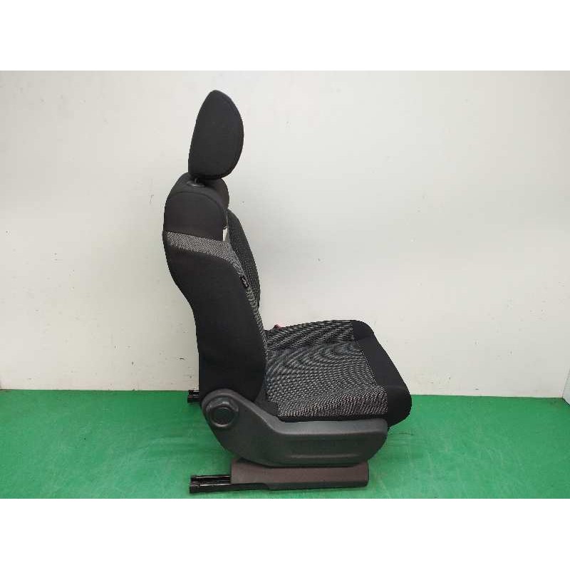ASIENTO DELANTERO DERECHO