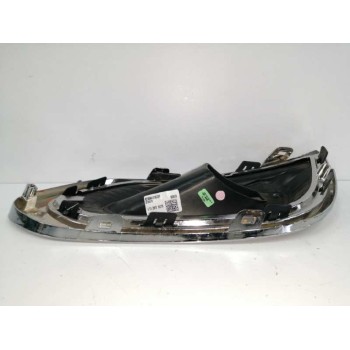 Recambio de rejilla paragolpes izquierda para renault kadjar referencia OEM IAM 261A30096R  