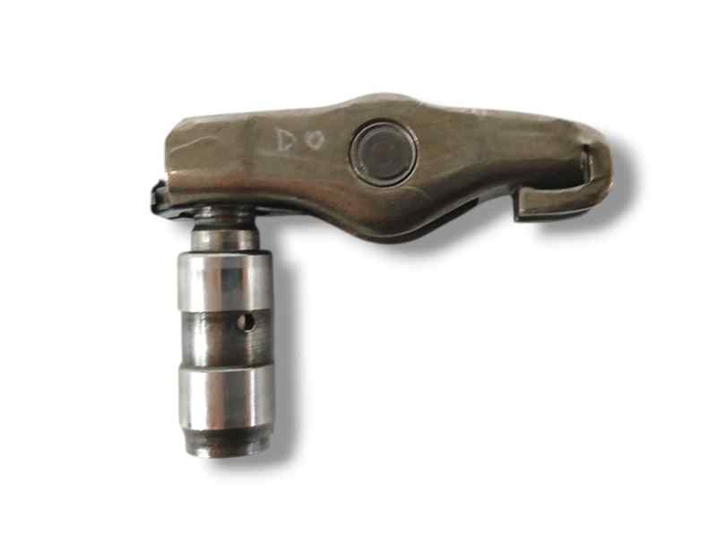 Recambio de balancin para jeep renegade 1.6 m-jet cat referencia OEM IAM Recambio de balancin para jeep renegade 1.6 m-jet cat referencia OEM IAM