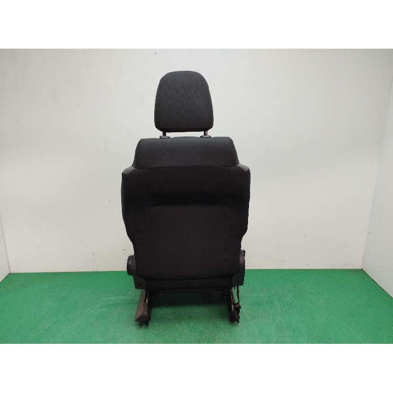 ASIENTO DELANTERO IZQUIERDO