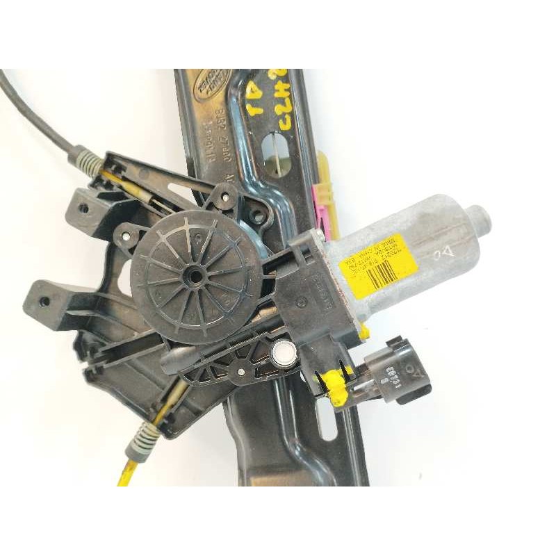 ELEVALUNAS TRASERO DERECHO