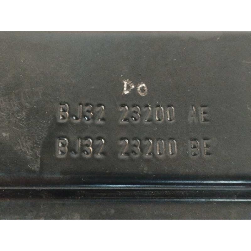 ELEVALUNAS DELANTERO DERECHO