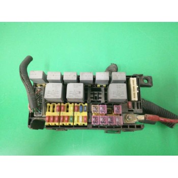 Recambio de caja reles / fusibles para chevrolet kalos 1.4 se referencia OEM IAM   