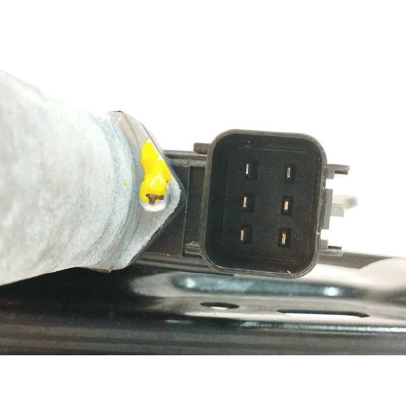 ELEVALUNAS DELANTERO IZQUIERDO