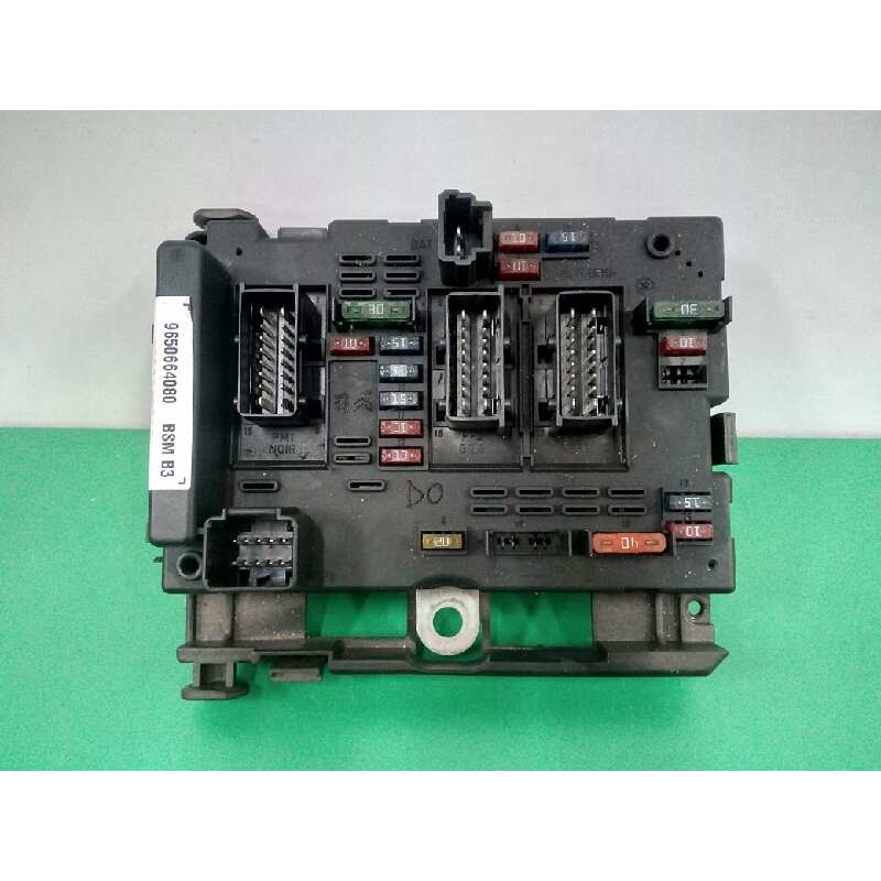 Recambio de caja reles / fusibles para peugeot 307 (s1) xs referencia OEM IAM 9650664080  