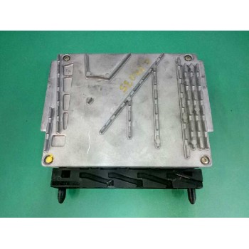 Recambio de centralita motor uce para volvo s60 berlina 2.4 d referencia OEM IAM 08677708A 0281010319 