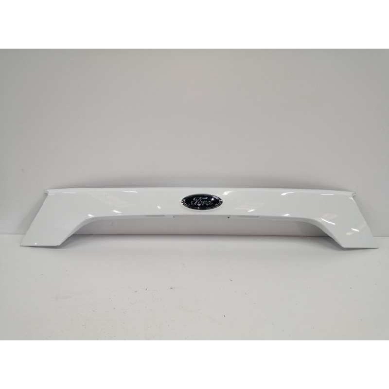 Recambio de moldura para ford kuga (cbs) referencia OEM IAM GJ54S43404A TRASERA PORTON BLANCO