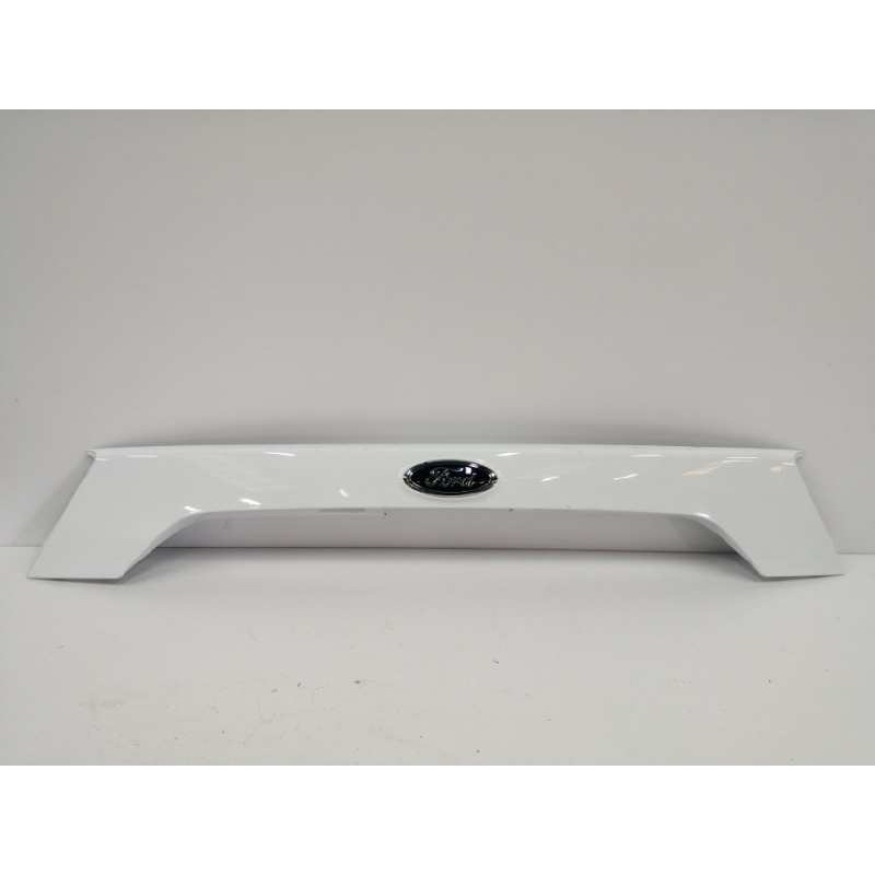 Recambio de moldura para ford kuga (cbs) referencia OEM IAM GJ54S43404A TRASERA PORTON BLANCO