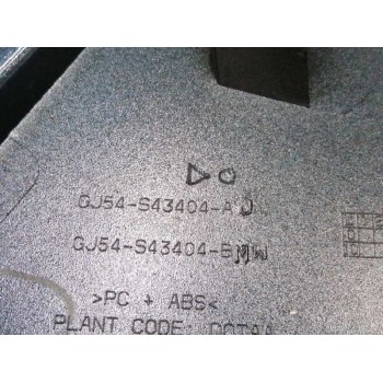 Recambio de moldura para ford kuga (cbs) referencia OEM IAM GJ54S43404A TRASERA PORTON AZUL
