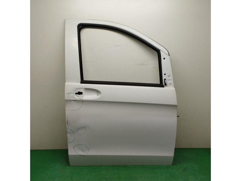 Recambio de puerta delantera derecha para mercedes-benz vito kasten 1.6 cdi cat referencia OEM IAM NECESITA REPARACION Recambio de puerta delantera derecha para mercedes-benz vito kasten 1.6 cdi cat referencia OEM IAM NECESITA REPARACION