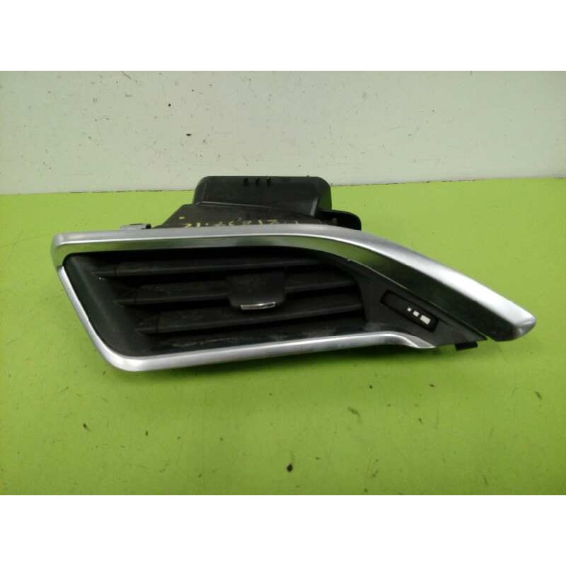 REJILLA AIREADORA LADO IZQUIERDO